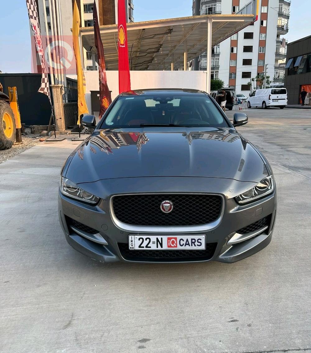 جاكوار XE